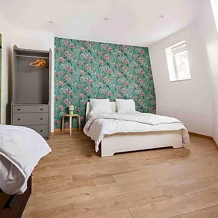 Large Maison - 5 Chambres- 2 Sdb- Proche Lille 3*
