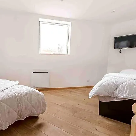 Large Maison - 5 Chambres- 2 Sdb- Proche Lille Hotell 3*