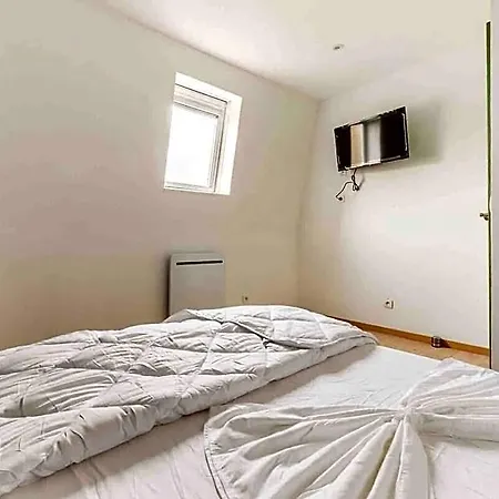 Large Maison - 5 Chambres- 2 Sdb- Proche Lille 3* Roubaix